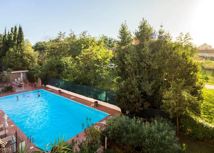 Mr Brown Aurelia Con Piscina Apartment Rom